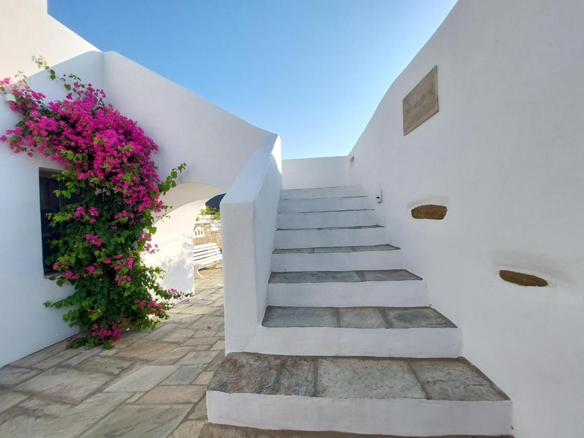 Ursa Major Suites Tinos Exterior photo