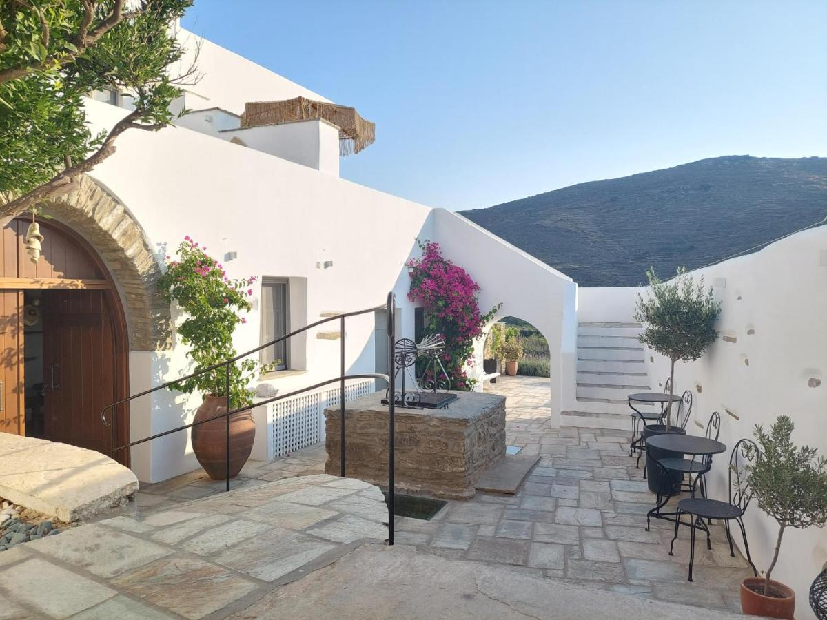 Ursa Major Suites Tinos Exterior photo