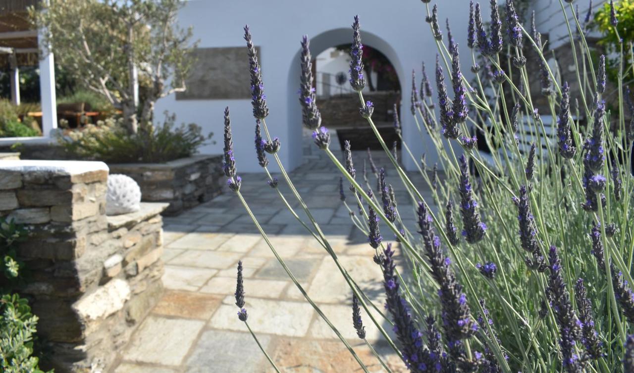 Ursa Major Suites Tinos Exterior photo