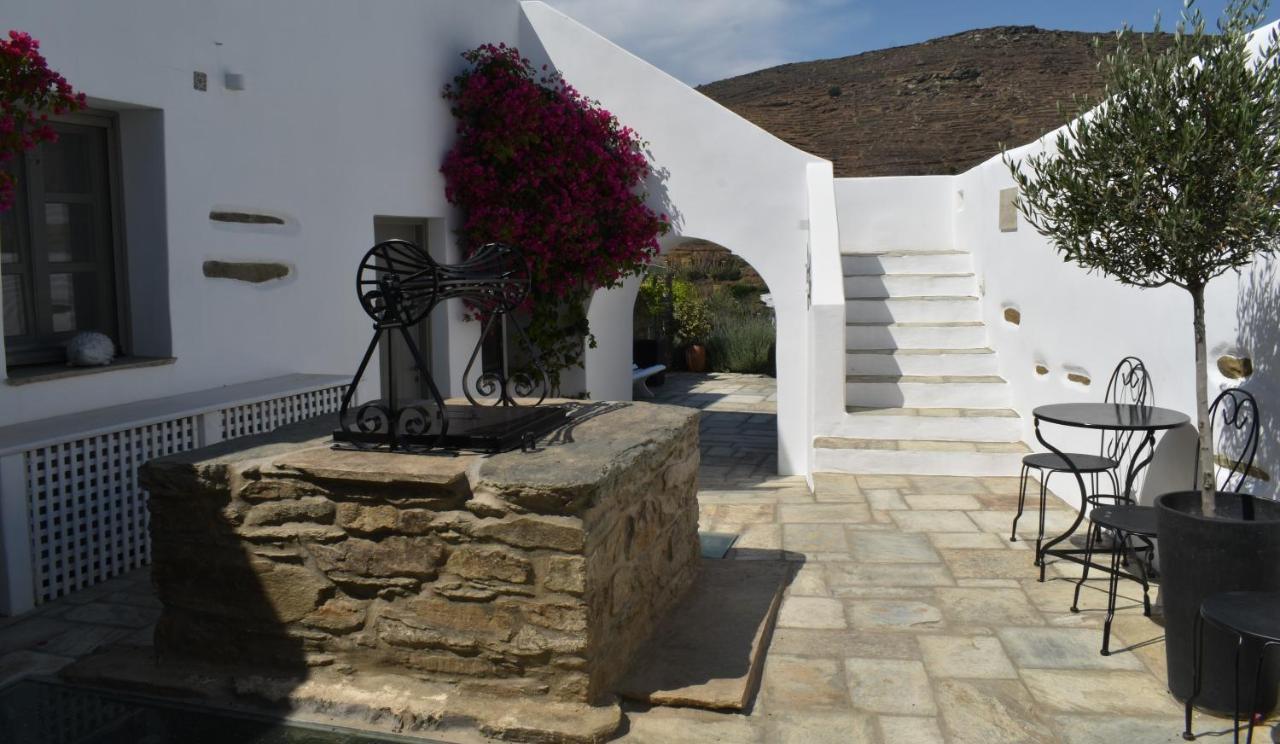 Ursa Major Suites Tinos Exterior photo