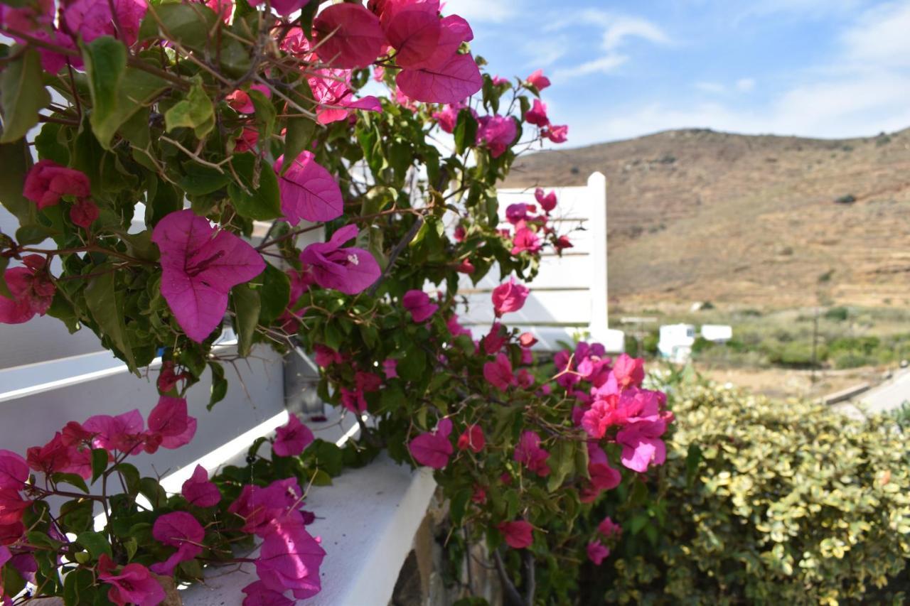Ursa Major Suites Tinos Exterior photo