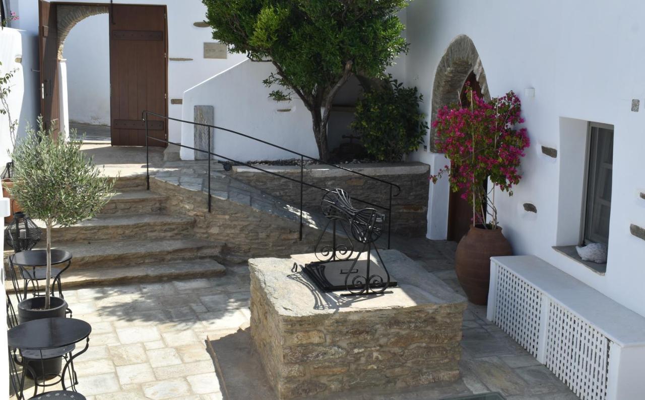 Ursa Major Suites Tinos Exterior photo