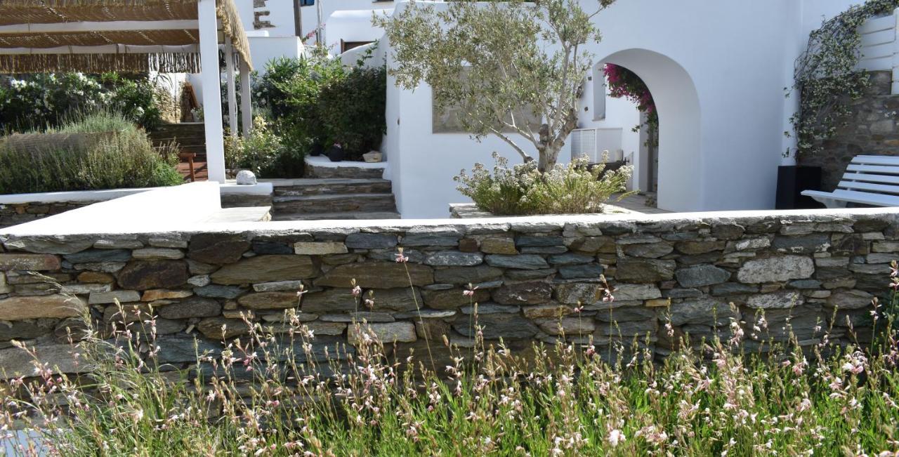 Ursa Major Suites Tinos Exterior photo