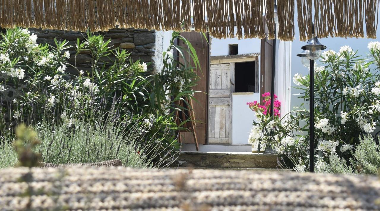 Ursa Major Suites Tinos Exterior photo