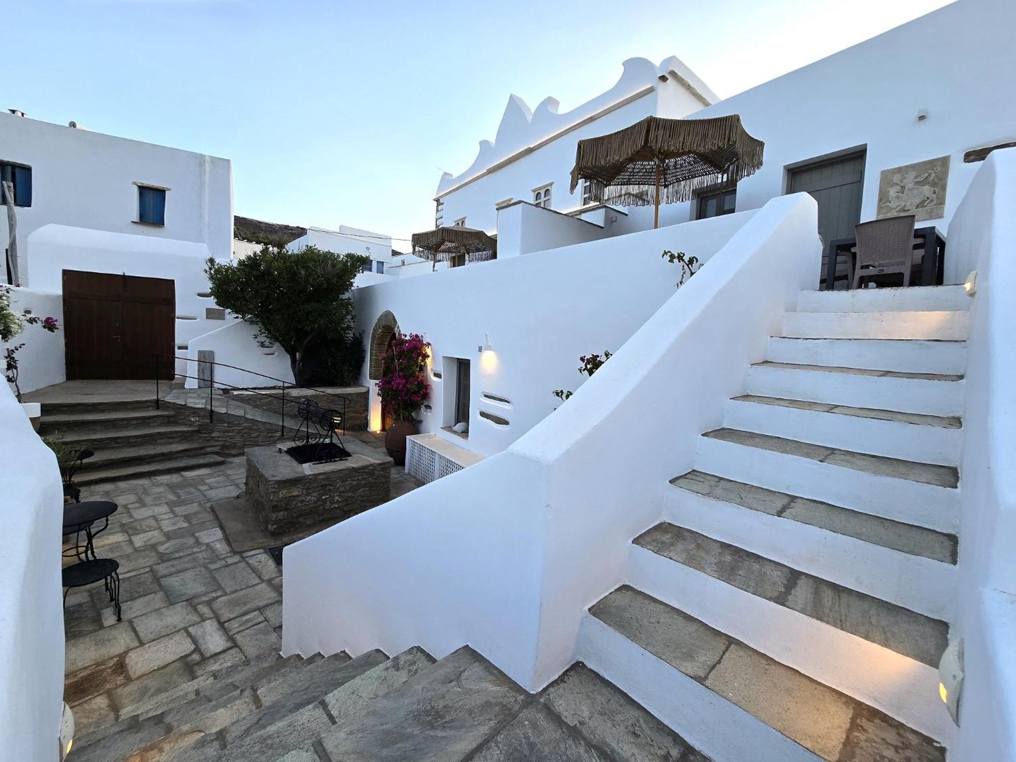 Ursa Major Suites Tinos Exterior photo