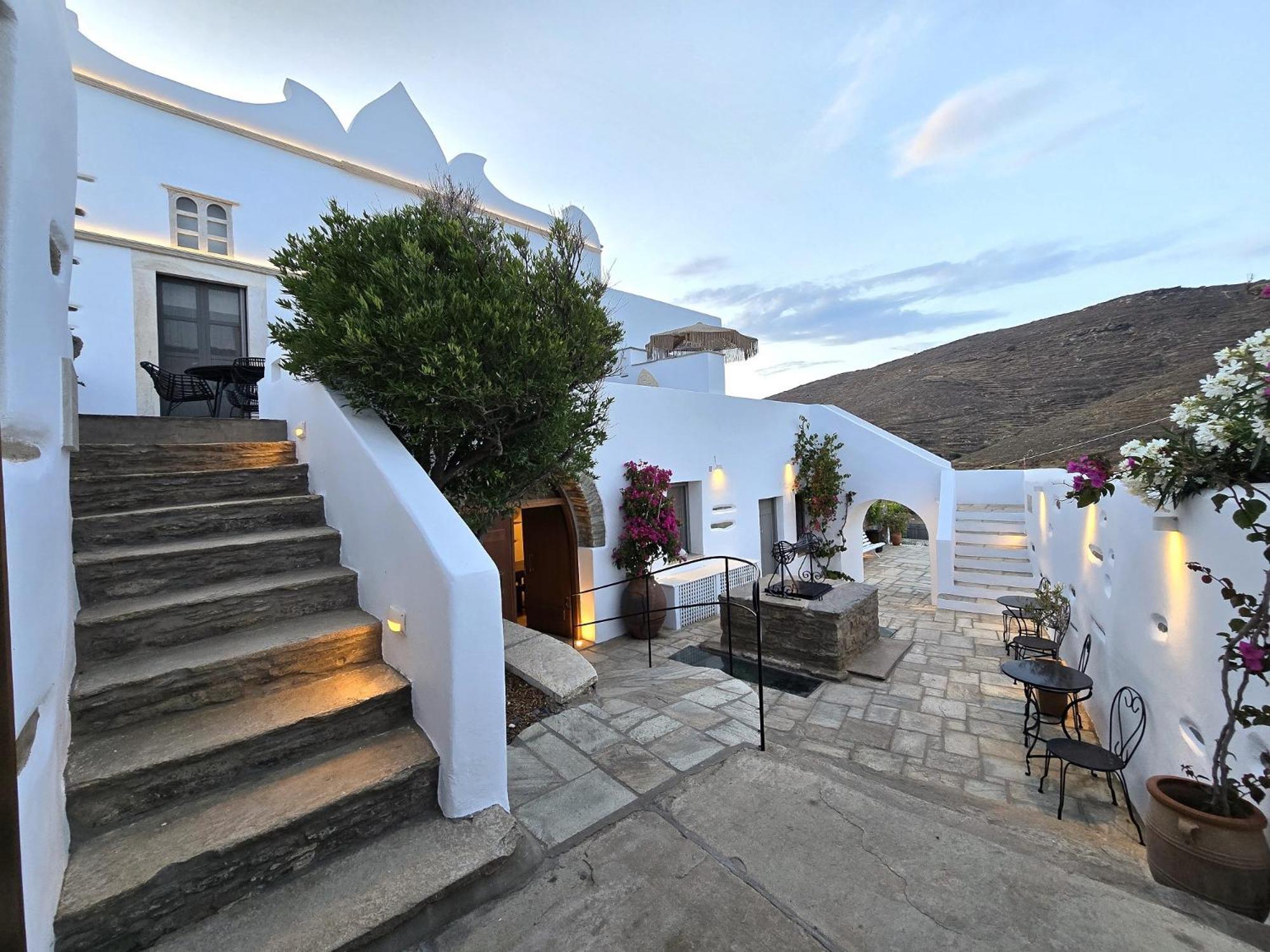 Ursa Major Suites Tinos Exterior photo